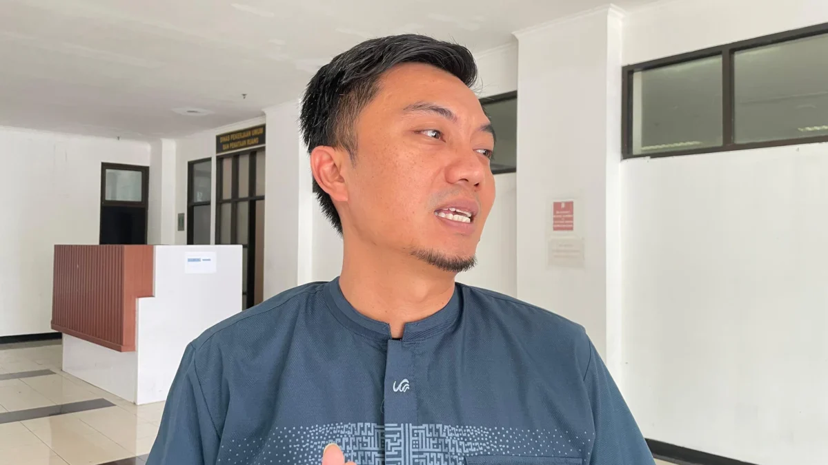 Kepala Badan Kepegawaian dan Pengelola Sumber Daya Manusia (BKPSDM) KBB, Rega Wiguna