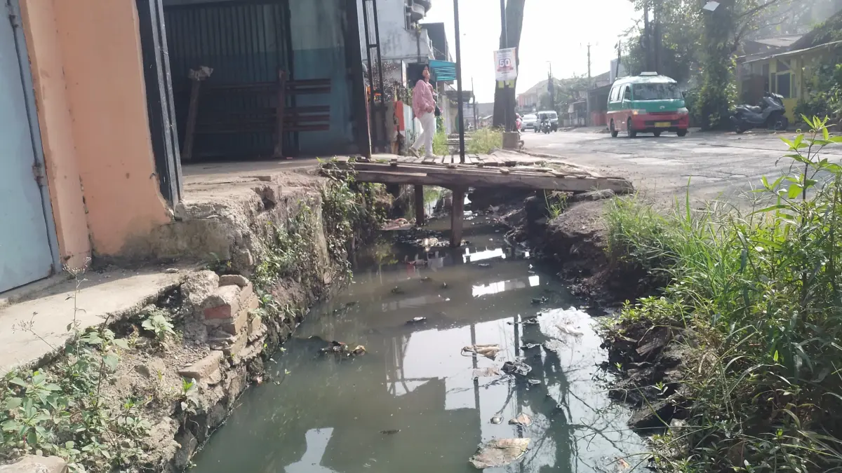 Proyek Normalisasi Drainase di Rancaekek Masih Mangkrak dan Tak Ada Kejelasan, Diduga Proyek Ilegal? Proyek Normalisasi Drainase di Rancaekek Masih Mangkrak dan Tak Ada Kejelasan, Diduga Proyek Ilegal?
