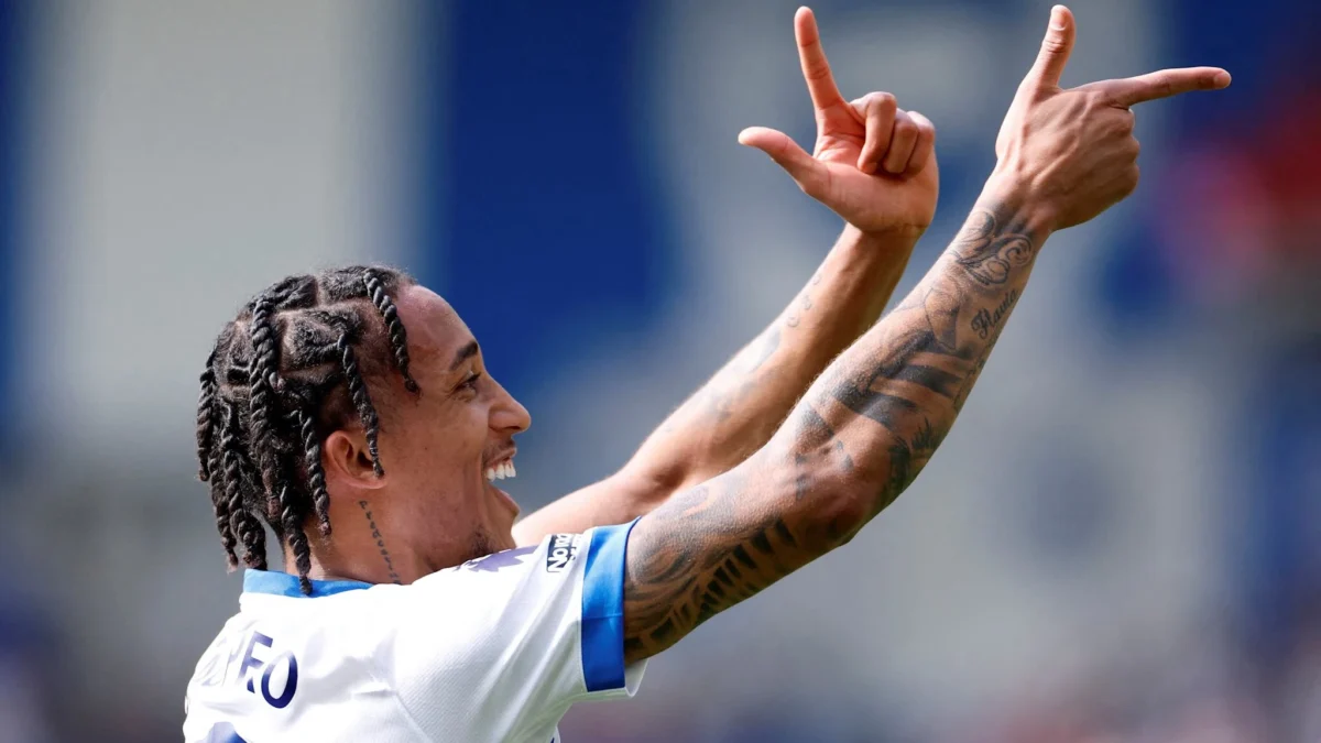 Joao Pedro dan Gittens Gak Cukup? Chelsea Ingin Datangkan Penyerang Lain dari Rival Sekotanya