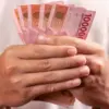 Uang Rupiah foto ilustrasi dana BSU 2025 batch 4.