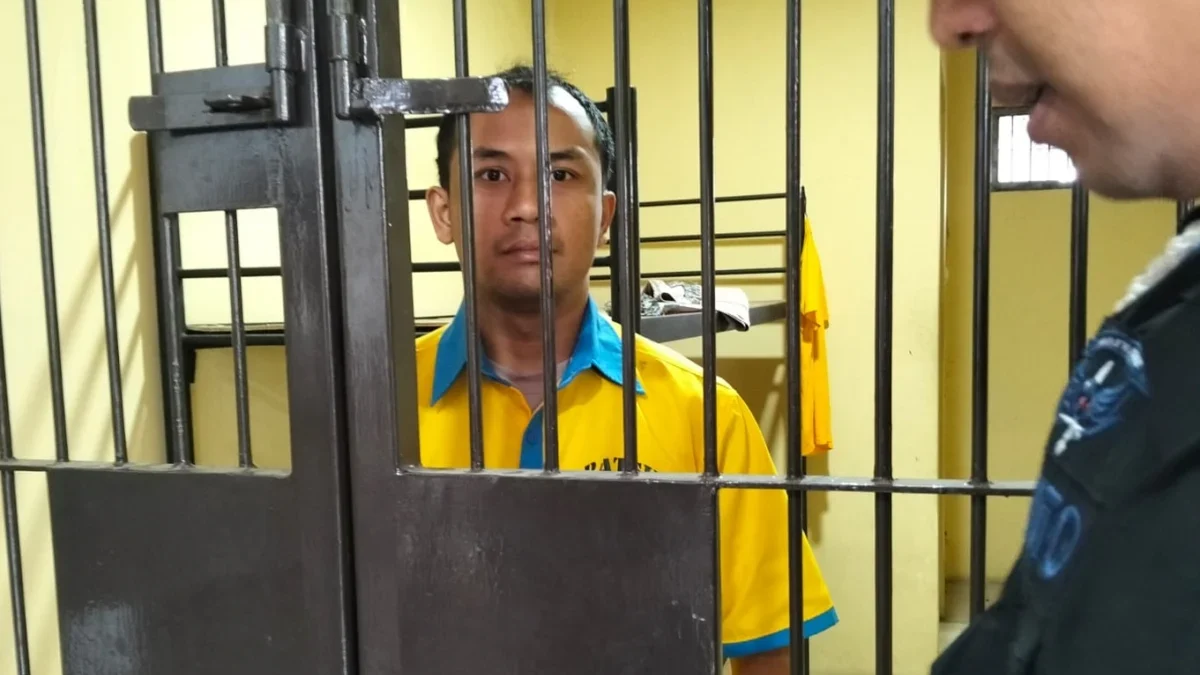 Kasus penipuan anggota polisi dari satuan Brimob Polda Jabar yang melakukan penipuan pembayaran QRIS Palsu dinyatakan masuk DPO