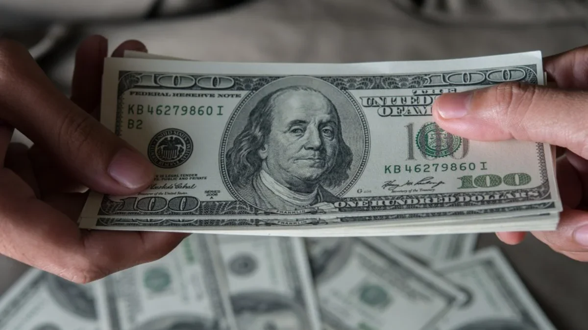 Kurs Dolar ke Rupiah