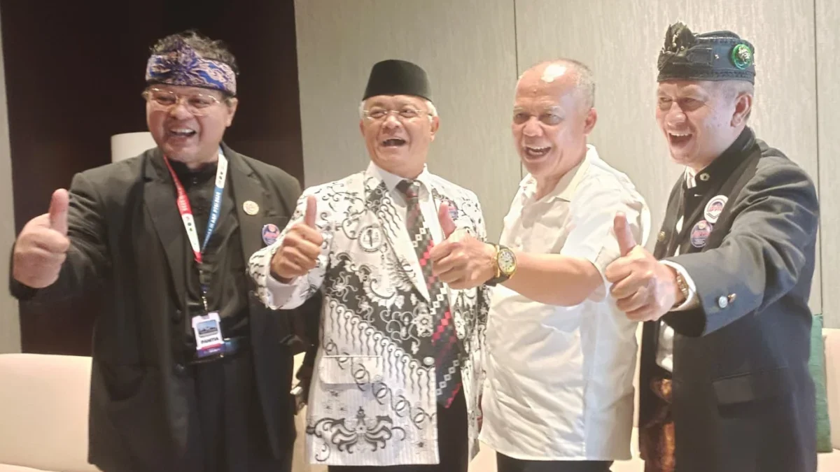 PTS Bangkit menjadi semangat utama Perguruan Tinggi Swasta untuk melesat menuju kesetaraan dengan PTN dalam Rakernas III ABPPTSI, 16–17 Juli 2025, di Hotel Pullman, Kota Bandung.