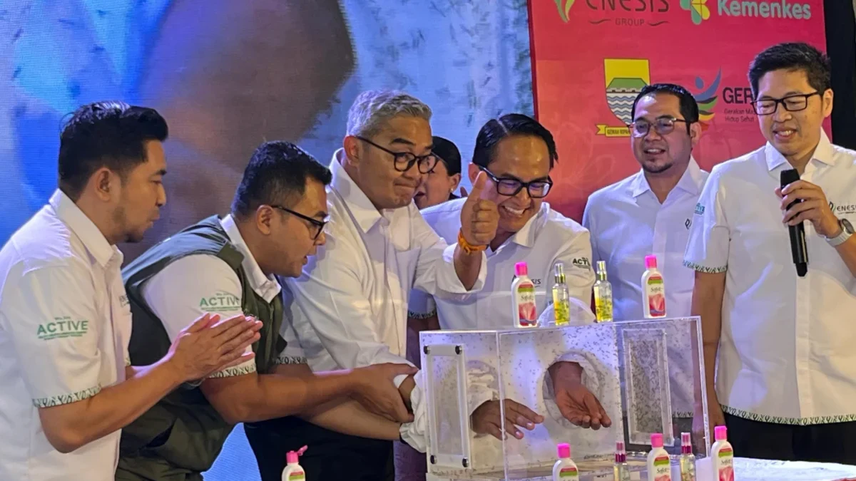 Pemkot Bandung melalui Dinas Kesehatan memberikan edukasi 3M Plus yang diberikan kepada warga di 3 Kecamatan dan 14 Kelurahan.