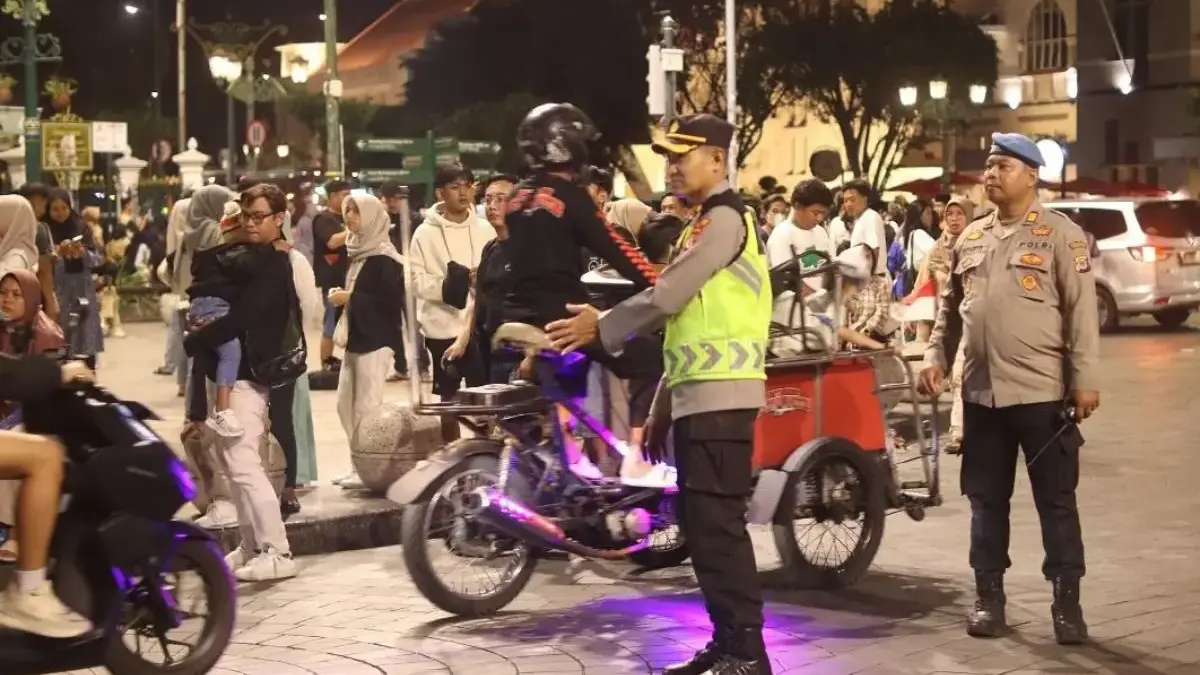 Getok Parkir Rp 50 Ribu di Malioboro Gegerkan Wisatawan, Polisi Turun Tangan! Getok Parkit Rp 50 Ribu di Malioboro Gegerkan Wisatawan, Polisi Turun Tangan!