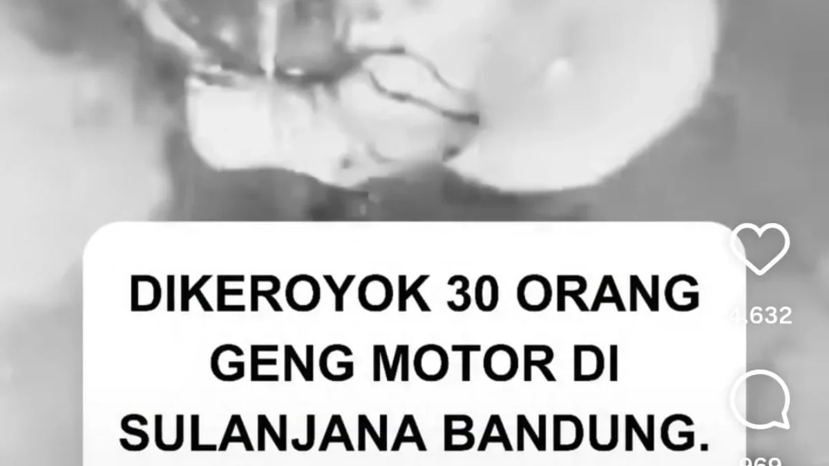 Ist. Tangkap layar video seorang pria diduga jadi korban pengeroyokan di Jalan Sulanjana Kota Bandung. Dok. Istimewa.