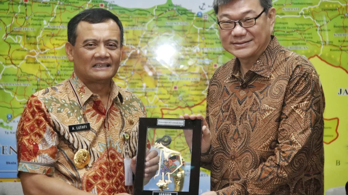 Gubernur Jawa Tengah Ahmad Luthfi bersama Dubes Singapura