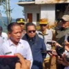 Menteri Lingkungan Hidup Hanif Faisol Nurofiq