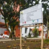 Gedung asrama pada proyek renovasi Sekolah Rakyat (SR) Tahap I di Politeknik Kesejahteraan Sosial (Poltekesos), Kota Bandung, Senin (7/7). Pengerjaan sekolah rakyat di Poltekesos Bandung tersebut telah mencapai 93,63% yang terdiri dari ruang kelas, ruang asrama, serta fasilitas penunjang lainnya yang rencananya akan dimulai secara serentak pada tanggal (14/7) mendatang. Foto: Dimas Rachmatsyah/ Jabar Ekspres