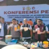 Dok. Pengungkapan kasus narkoba oleh jajaran Satres Narkoba Polda Jabar. Kamis (10/7). Foto. Sandi Nugraha.