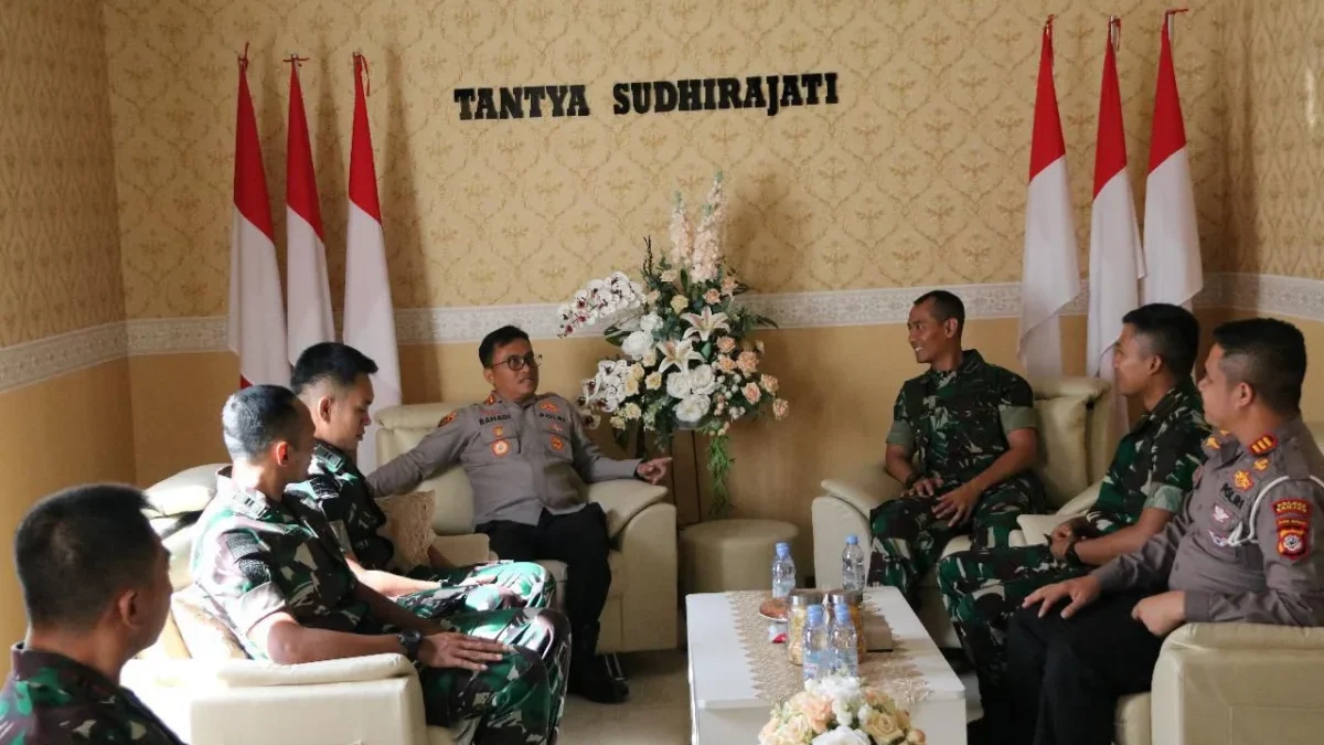Sinergi Tiga Pilar TNI, Kejari, dan Pemkot Banjar Pererat Kolaborasi untuk Daerah Batalyon Infanteri 323/Buaya Putih (Yonif 323/BP) kunjungan ke Polres Banjat, Kamis (10/7/2025).