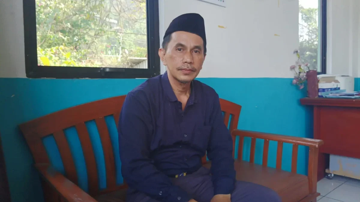 SMA Budi Luhur Cimahi Hanya Terima 11 Siswa Baru, Kepala Sekolah Soroti Ketimpangan Pendidikan Kepala Sekolah SMA Budi Luhur Cimahi, Hendra Hudayana soroti Ketimpangan Sekolah Negeri dan Swasta di Cimahi (mong)