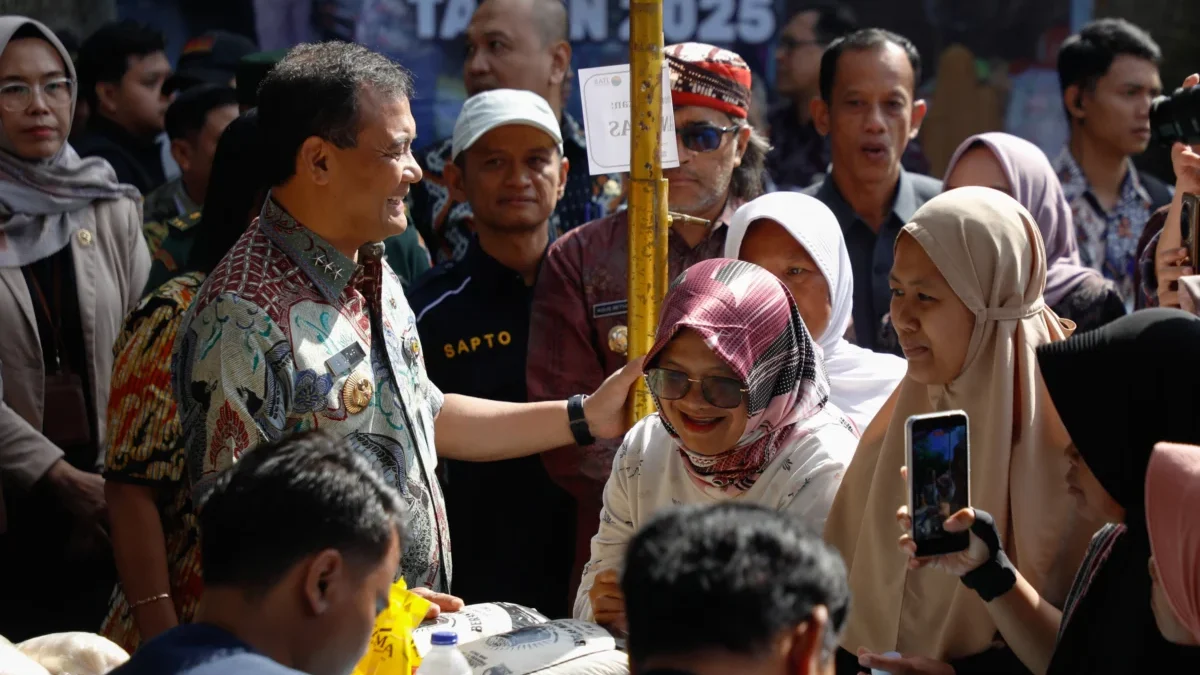 Tekan Inflasi, Pemprov Jateng Gelar GPM di 10 Daerah Ini! Tekan Inflasi, Pemprov Jateng Gelar GPM di 10 Daerah Ini!