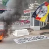 LSM GBR lakukan aksi desak Dirut RSUD Cibabat dicopot atas buruknya pelayanan pada pasien.