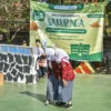 Pelajar menampilkan demo ekstrakurikuler kabaret saat Masa Pengenalan Lingkungan Sekolah (MPLS) di Lapangan SMA Negeri 19, Jalan Ir. H. Juanda Dago Pojok, Kota Bandung, Kamis (17/7). Foto: Dimas Rachmatsyah / Jabar Ekspres