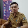 Kepala Badan Kepegawaian dan Pengembangan Sumber Daya Manusia (BKPSDM) Kabupaten Bandung Barat (KBB), Rega Wiguna saat ditemui diruang kerjanya. Jumat (18/7). Dok Jabar Ekspres/Suwitno