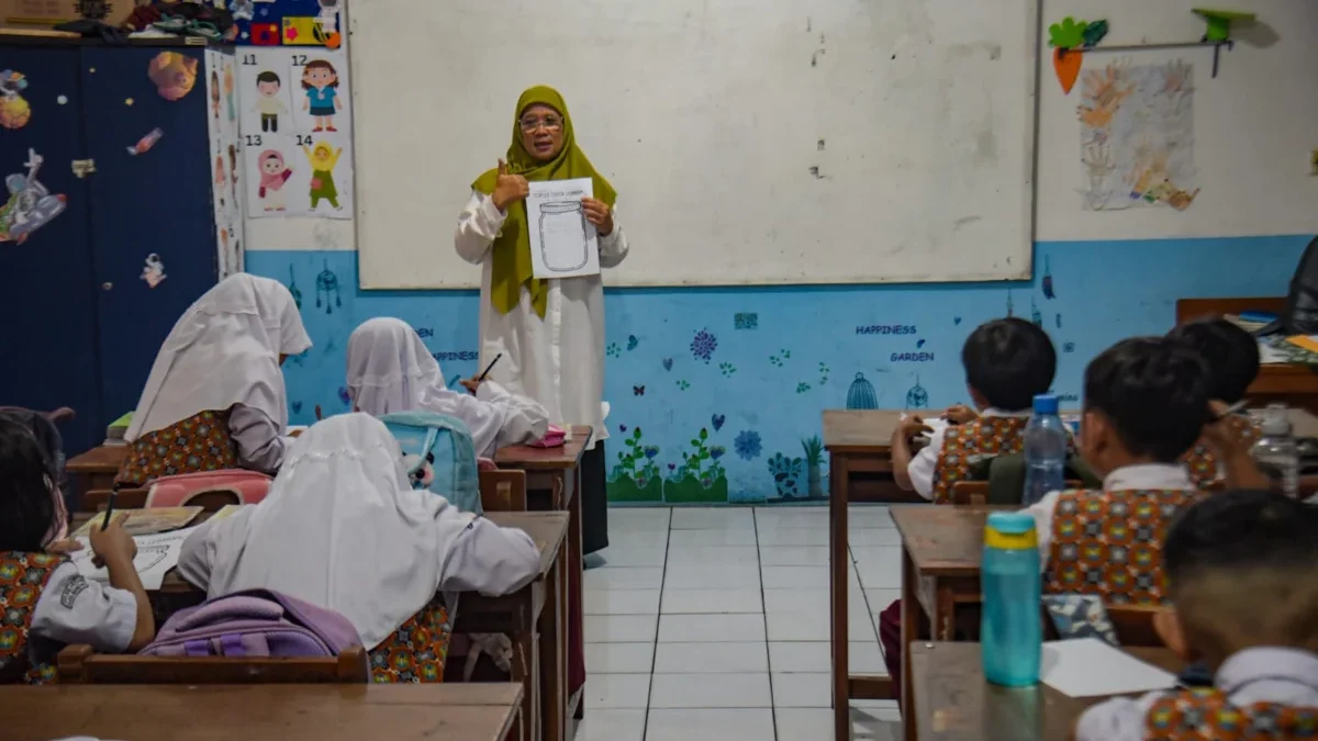 Pemkot Bandung Izinkan Studi Tour ke Luar Jawa Barat, Tegas Larang Sekolah Jual-Beli Perlengkapan