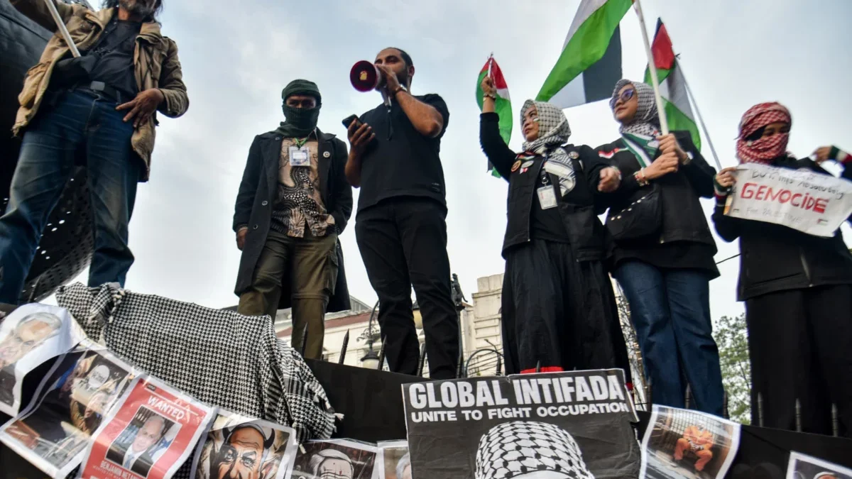 Dari Palestina ke Jalan Asia Afrika, Suara-suara Mereka di tengah Genosida Dari Palestina ke Jalan Asia Afrika, Suara-suara Mereka di tengah Genosida