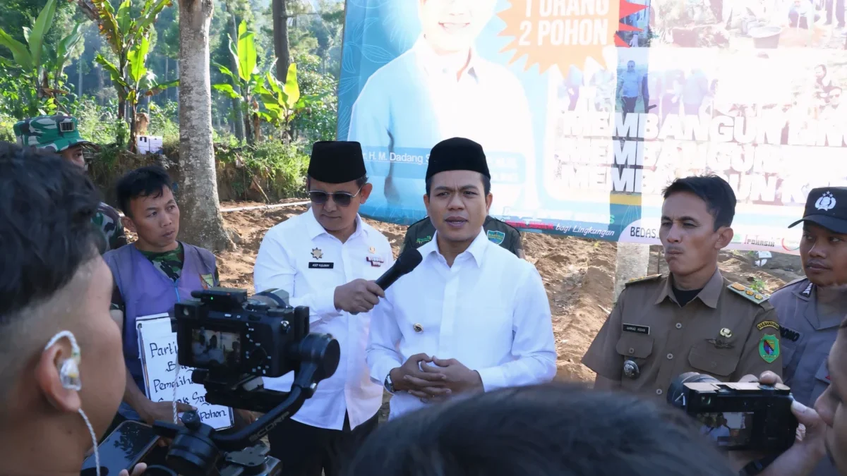 Tak Biasa! Bupati Bandung Lantik Ratusan Pejabat di Hulu Sungai Citarum Tak Biasa! Bupati Bandung Lantik Ratusan Pejabat di Hulu Sungai Citarum