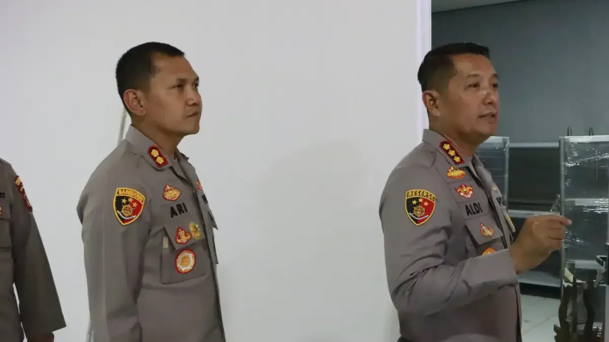 Dukung Gizi Anak Sekolah, Dapur SPPG Siap Beroperasi di Kabupaten Bandung! Kapolresta Bandung Kombes Pol Aldi Subartono bersama Wakapolresta AKBP Ari Setyawan Wibowo turun langsung