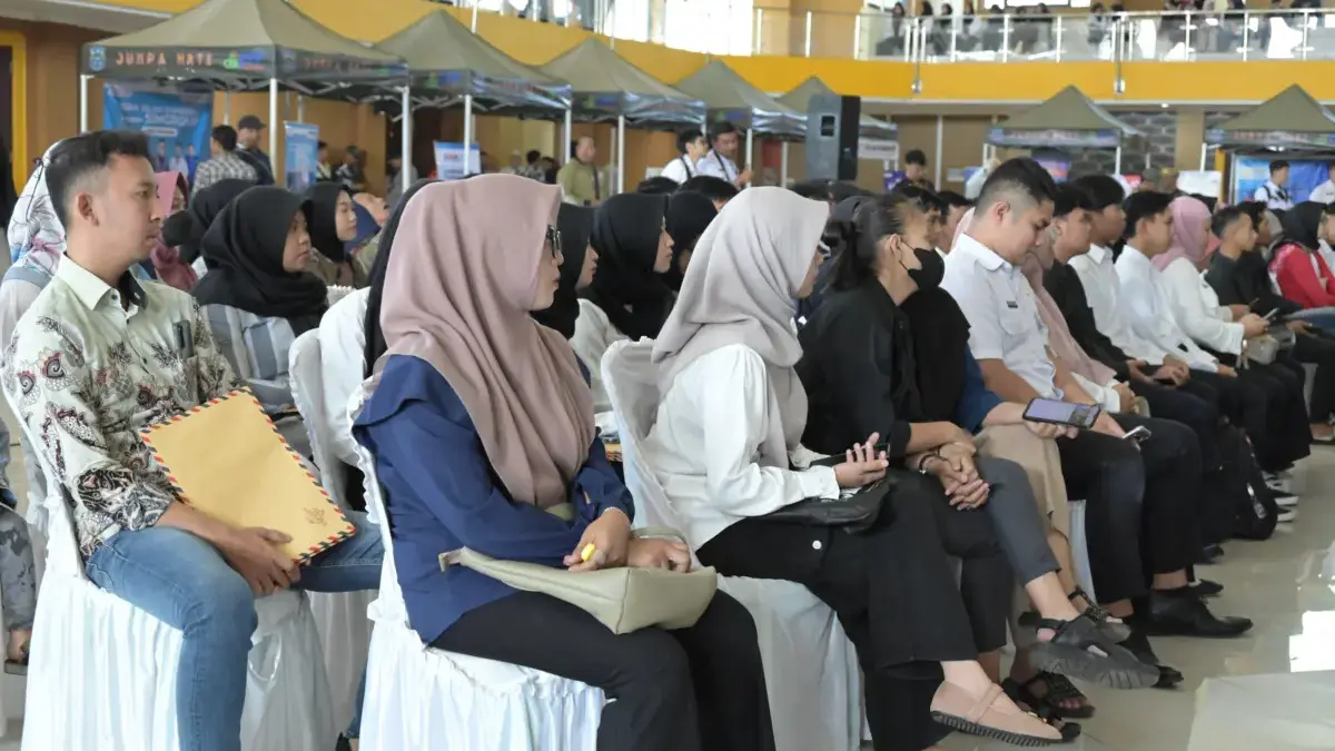 1.827 Loker Siap Diperebutkan Pencari Kerja di Banjar Job Fair 2025 1.827 Lowongan Kerja Siap Diperebutkan Pencari Kerja di Banjar Job Fair 2025