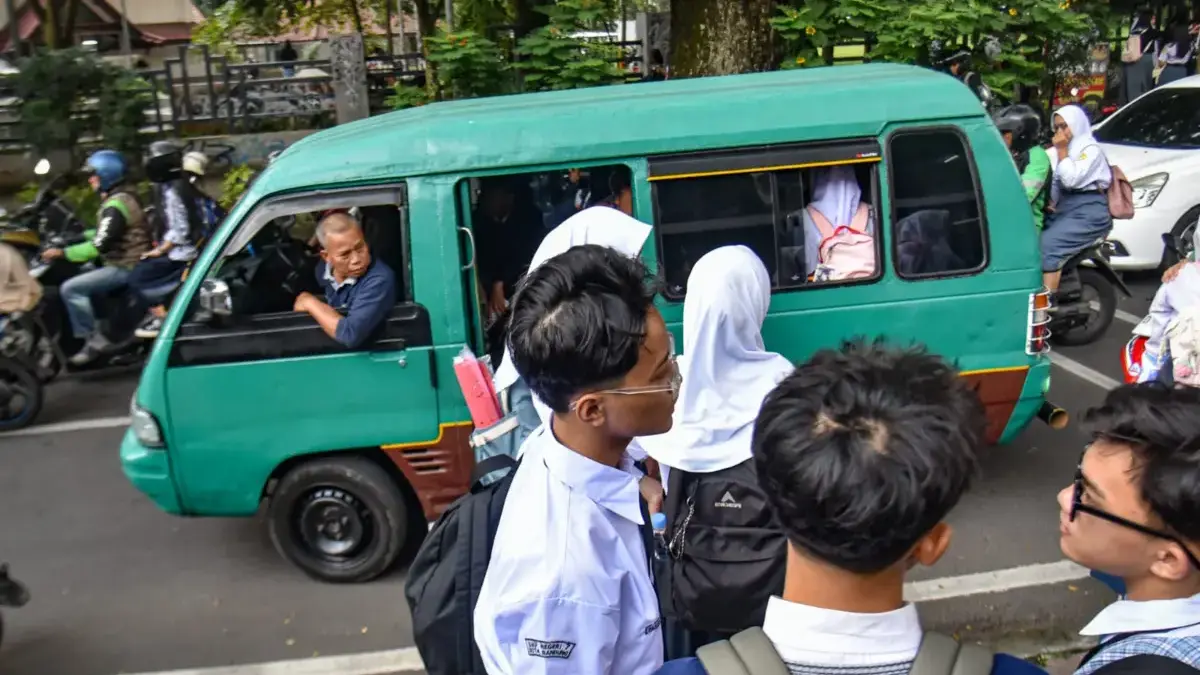 Skema Angkot Pintar Masih Belum Rampung, Kajian Mobil Listrik Baru Uji Coba?