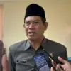 Kepala Dinas Pendidikan dan Kabudayaan Kota Banjar Dedi Suardi saat diwawancara awak media belum lama ini. (Ce