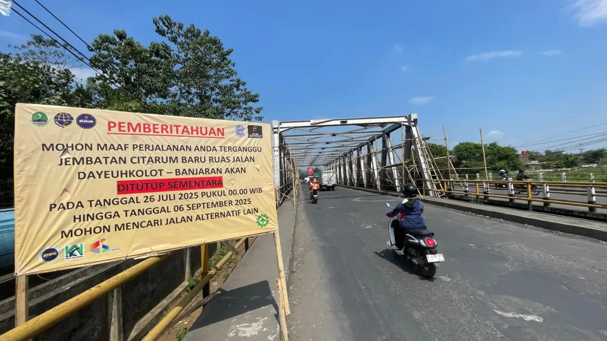 Jembatan Dayeuhkolot Mulai Diperbaiki