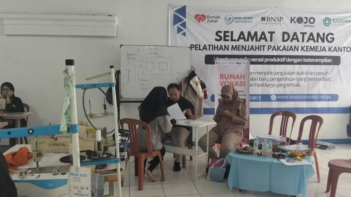 Haurngombong Menenun Masa Depan: Pelatihan Jahit Buka Jalan Menuju Dunia Kerja