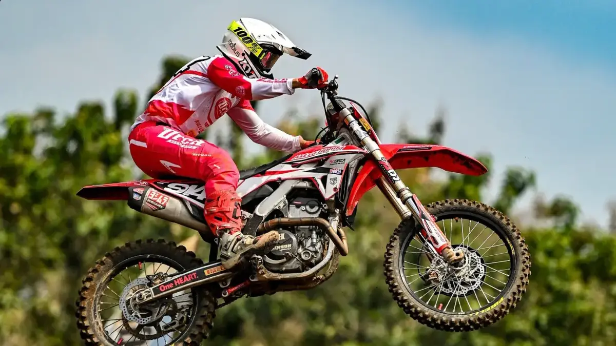 Double Podium, Arsenio dan CRF250R Melesat Kencang di Kejurnas Motocross Magelang Double Podium, Arsenio dan CRF250R Melesat Kencang di Kejurnas Motocross Magelang