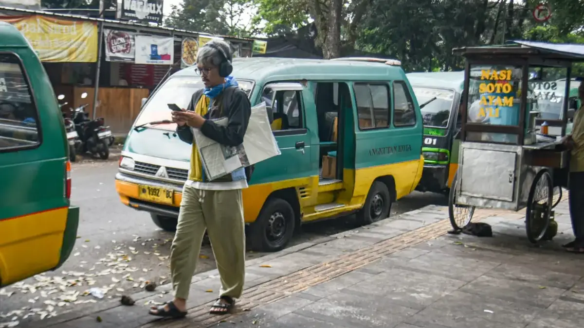 Angkot Pintar Belum Siap Diterapkan, Baru Berjalan di 2029?