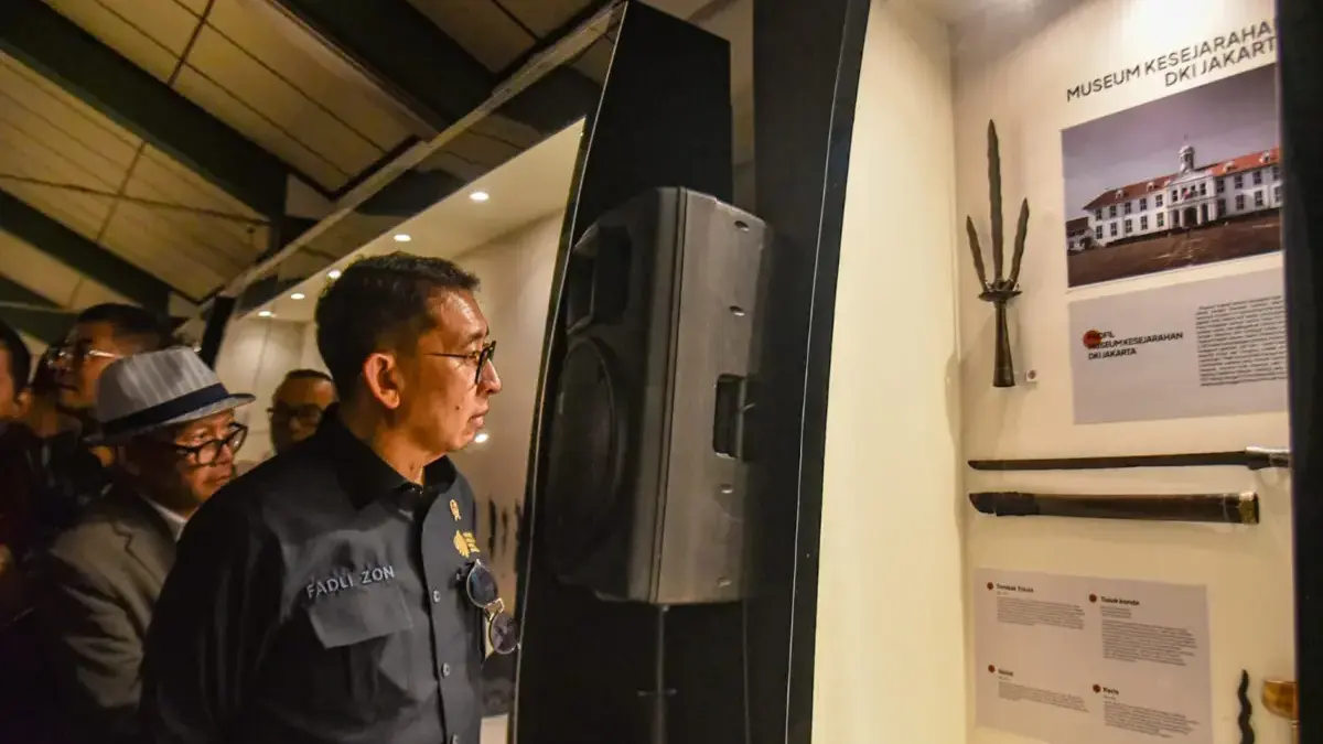 Fadli Zon Wacanakan Taksir Harga Pusaka hingga Arca Harta Karun Nasional, Mau di Lelang? Fadli Zon Wacanakan Taksir Harga Pusaka hingga Arca Harta Karun Nasional, Mau di Lelang?