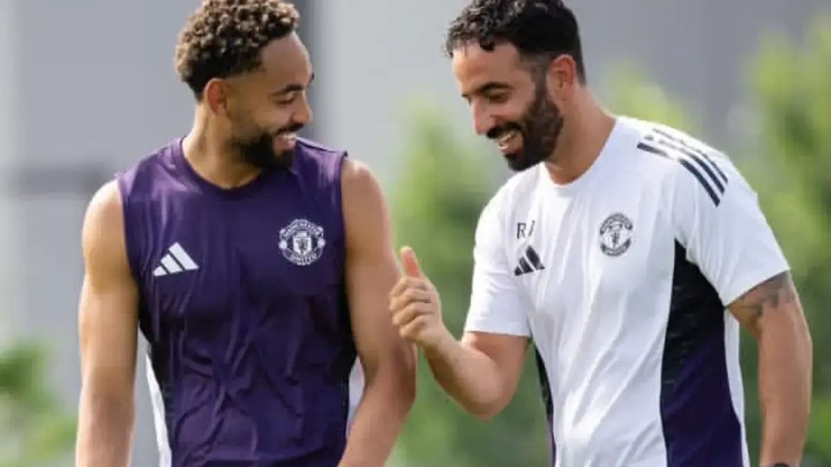 Manchester United Bidik Gelandang Penghancur dari Sporting Lisbon, Siapa? Nyerah! Manchester United Kabarnya Angkat Tangan Buru Penyerang Chelsea, Kemahalan