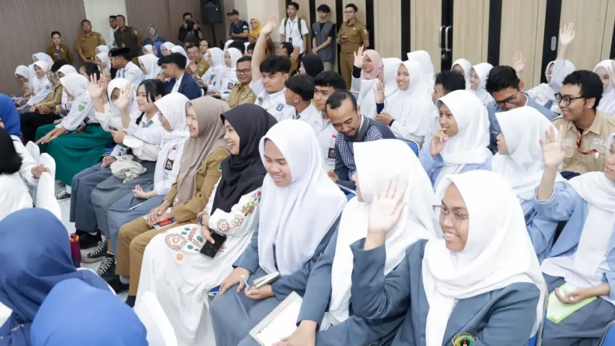 Krisis Petani Muda, Pemkot Cimahi Dorong Pelajar Cinta Pertanian Melalui Kegiatan Canvassing Krisis Petani Muda, Pemkot Cimahi Dorong Pelajar Cinta Pertanian Melalui Kegiatan Canvassing