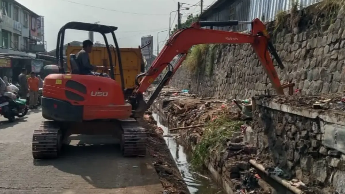 Pemkab Bogor Tertibkan Kawasan Pasar Cisarua, Bupati: Kita Kembalikan Fungsi Ruang Publik