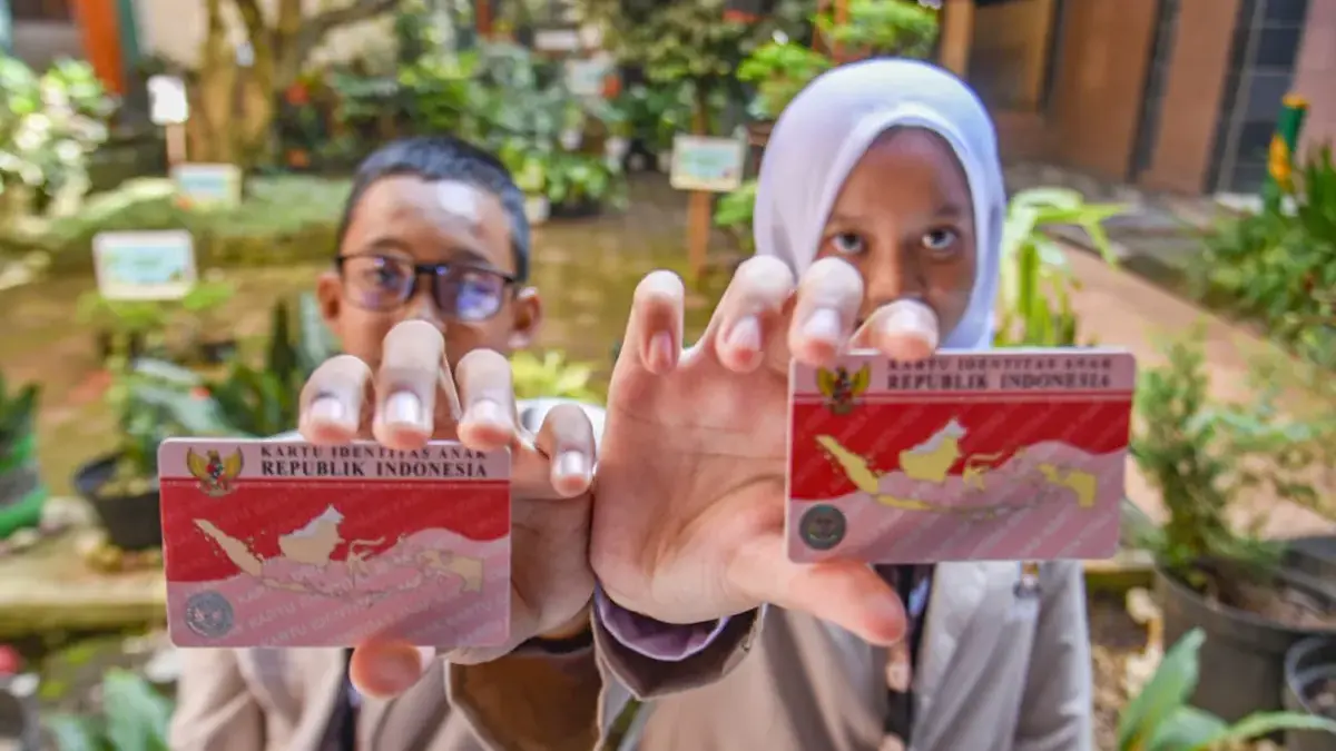 Identitas Anak Bandung Diakui Negara, 52 Ribu KIA Dibagikan Sekaligus Identitas Anak Bandung Diakui Negara, 52 Ribu KIA Dibagikan Sekaligus