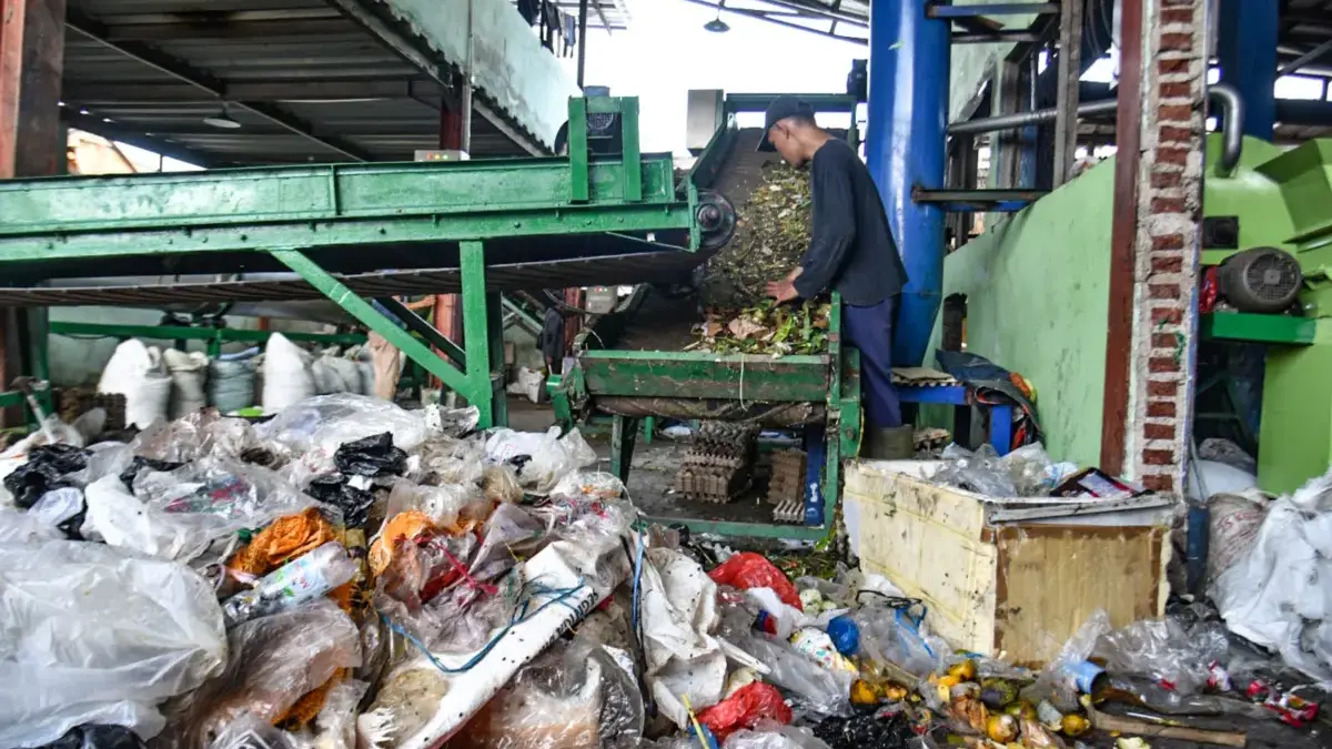 Progres Pengolahan Sampah di TPS Astanaanyar Bandung, DLH Akui Masih Kekurangan Suplai