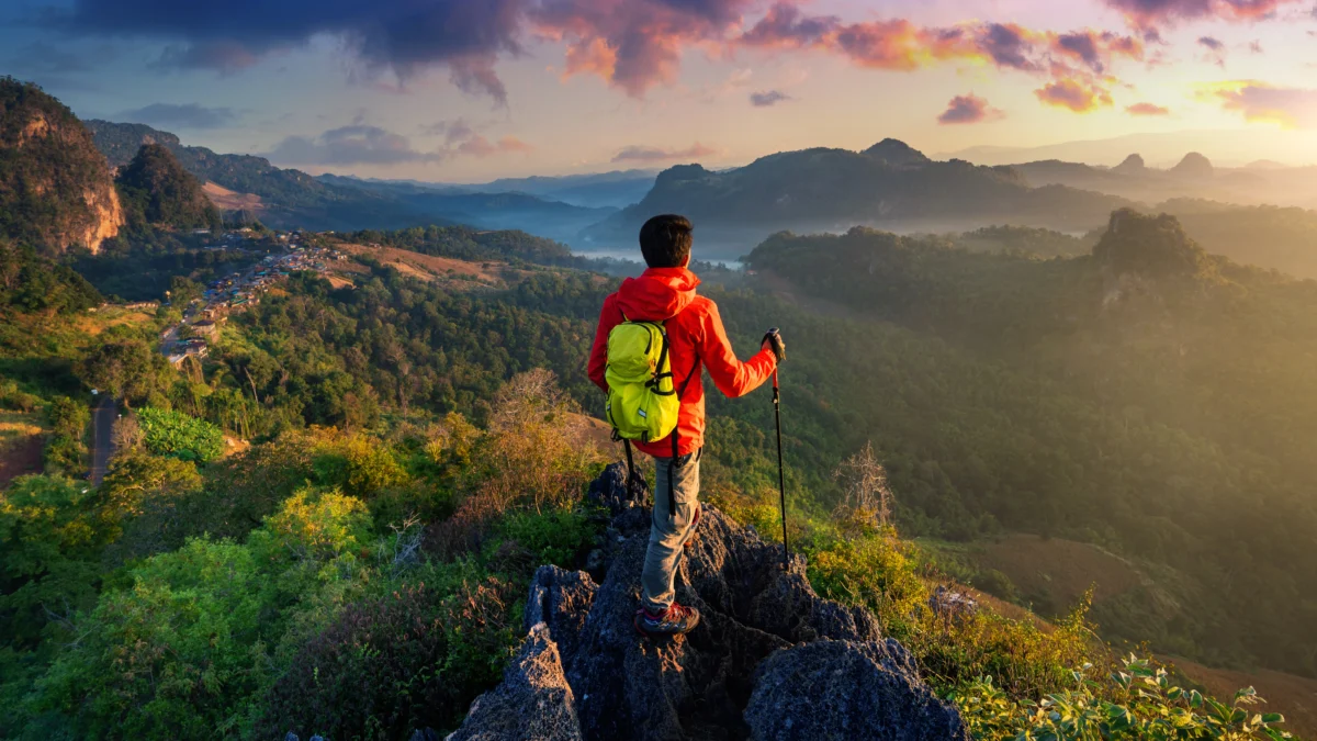 7 Gunung di Jawa Barat yang Cocok untuk Pendaki Pemula 7 Gunung di Jawa Barat yang Cocok untuk Pendaki Pemula