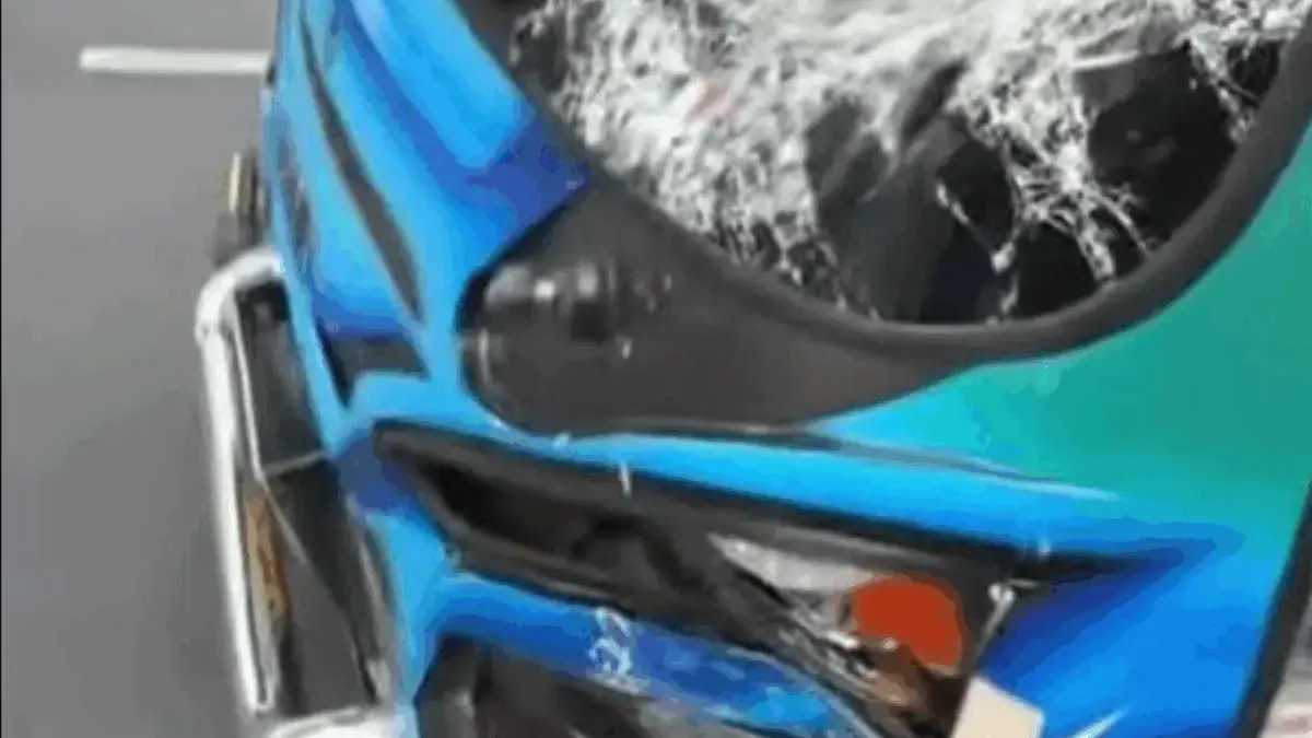 Bus Persib Kecelakaan di Thailand Saat TC, Ini Kondisi Terbarunya Bus Persib Kecelakaan di Thailand Saat TC, Ini Kondisi Terbarunya