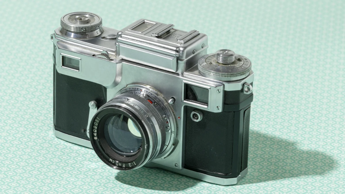 6 Kamera Mirrorless Murah Terbaik 2025 untuk Pemula dan Content Creator 6 Kamera Mirrorless Murah Terbaik 2025 untuk Pemula dan Content Creator