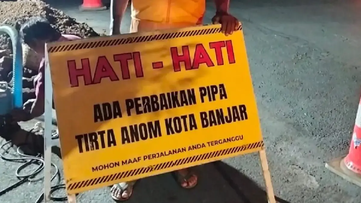 Perumda Tirta Anom Perbaiki Pipa Bocor di Banjar, Sejumlah Wilayah Alami Gangguan Pasokan Air PDAM Perbaiki Pipa Bocor di Banjar, Sejumlah Wilayah Alami Gangguan Pasokan Air