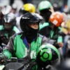 Komunitas ojol dari Bogor, Tangerang, Depok, dan Cibinong menyatakan dukungan terhadap skema komisi ojol 20 persen yang diterapkan aplikator seperti Grab.