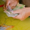 Mitos Keuangan yang Harus Dihindari