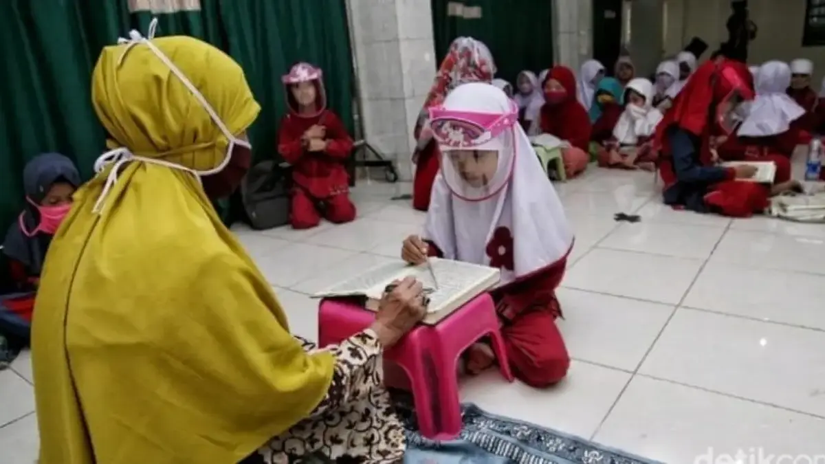 Ratusan Guru Ngaji Mengaku Program Kang DS, Wujud Nyata Perhatian Pemerintah Kepada Warganya