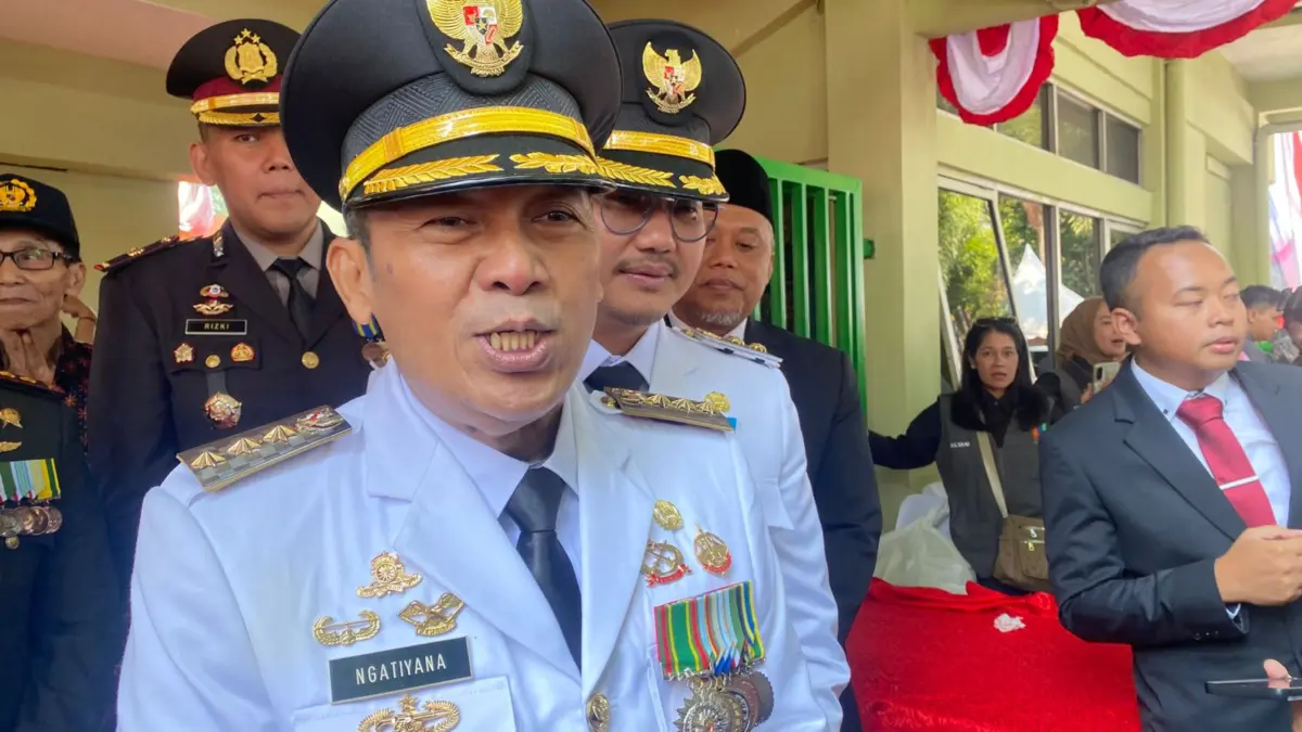 Refleksi HUT ke-80 RI, Wali Kota Cimahi Tekankan Pengentasan Kemiskinan, Pengangguran, dan Stunting Wali Kota Cimahi, Ngatiyana saat ditemui usai Peringatan HUT ke 80 RI di Lapangan Rajawali (Mong)