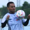 Saddil Ramdani Kembali Berlatih, Persib Siap Jamu Semen Padang di Laga Pembuka Super League 2025/2026