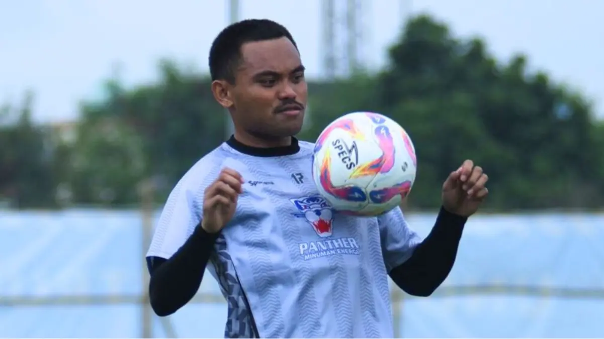Saddil Ramdani Kembali Berlatih, Persib Siap Jamu Semen Padang di Laga Pembuka Super League 2025/2026