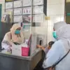 Ilustrasi pelayanan kesehatan di puskesmas. Foto: Dimas Rachmatsyah / Jabar Ekspres