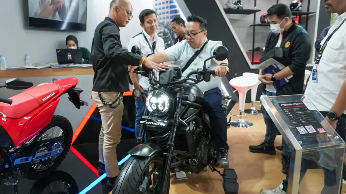 PCX160 Roadsync Jadi Primadona di GIIAS 2025, Disusul Honda Stylo 160 dan Vario Series PCX160 Roadsync yang jadi Primadona di GIIAS 2025.