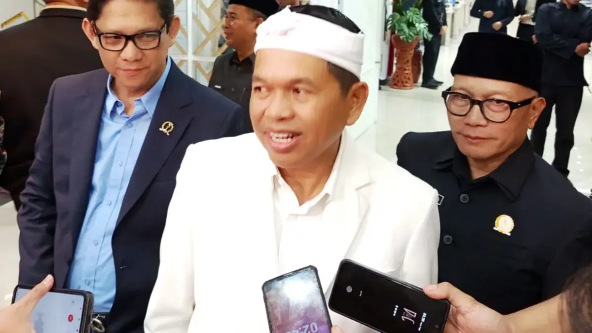 Dedi Mulyadi Ingin Akuisisi Beberapa Rumah Sakit Kota Kabupaten jadi RSUD Provinsi di 2026 Dedi Mulyadi usai menyampaikan beberapa prioritas tahun 2026.(son)